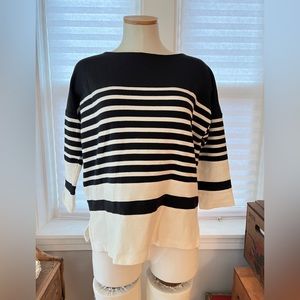 Vince black and white quarter sleeve shirt size XS